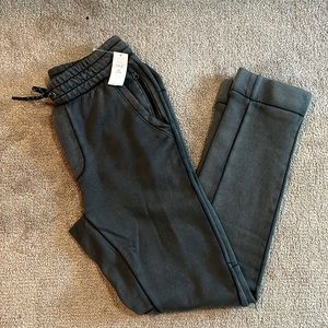 Boys Sweatpants from GAP - size 14-16.  New with tags
